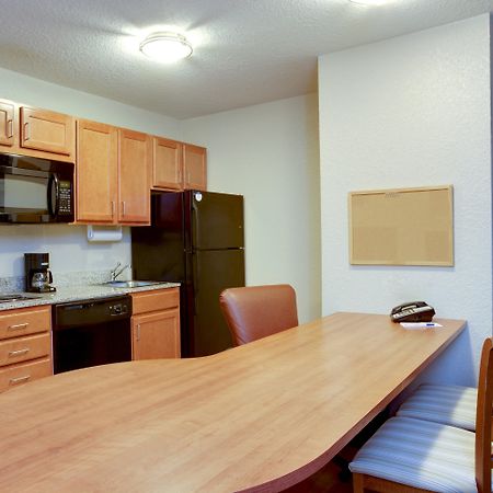 Candlewood Suites Chesapeake-Suffolk By Ihg Экстерьер фото