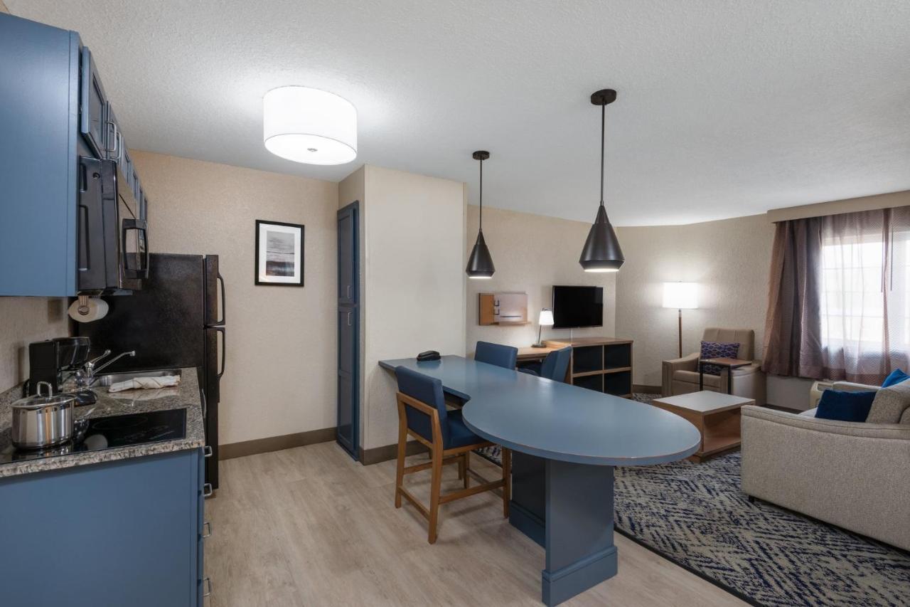 Candlewood Suites Chesapeake-Suffolk By Ihg Экстерьер фото