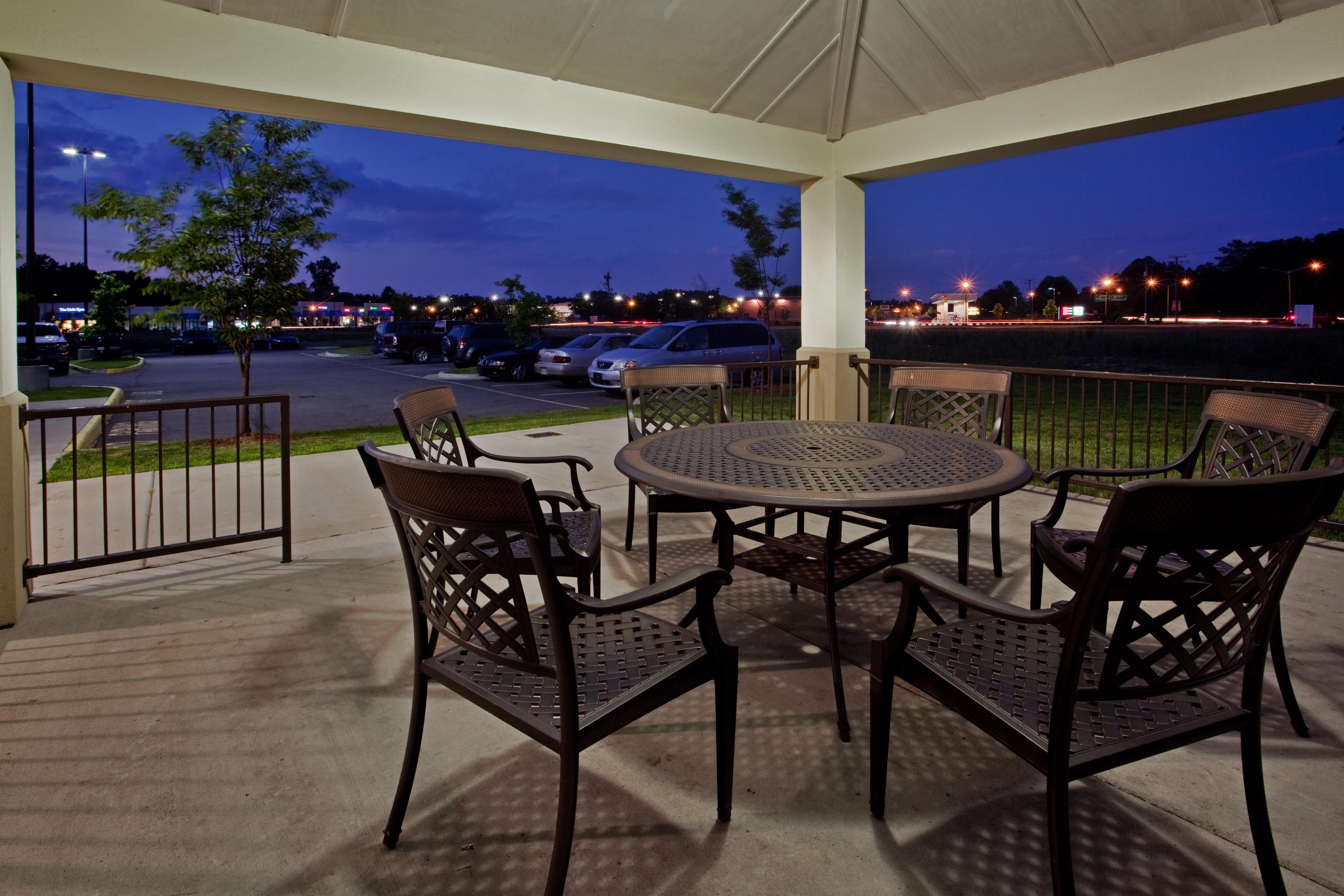 Candlewood Suites Chesapeake-Suffolk By Ihg Экстерьер фото
