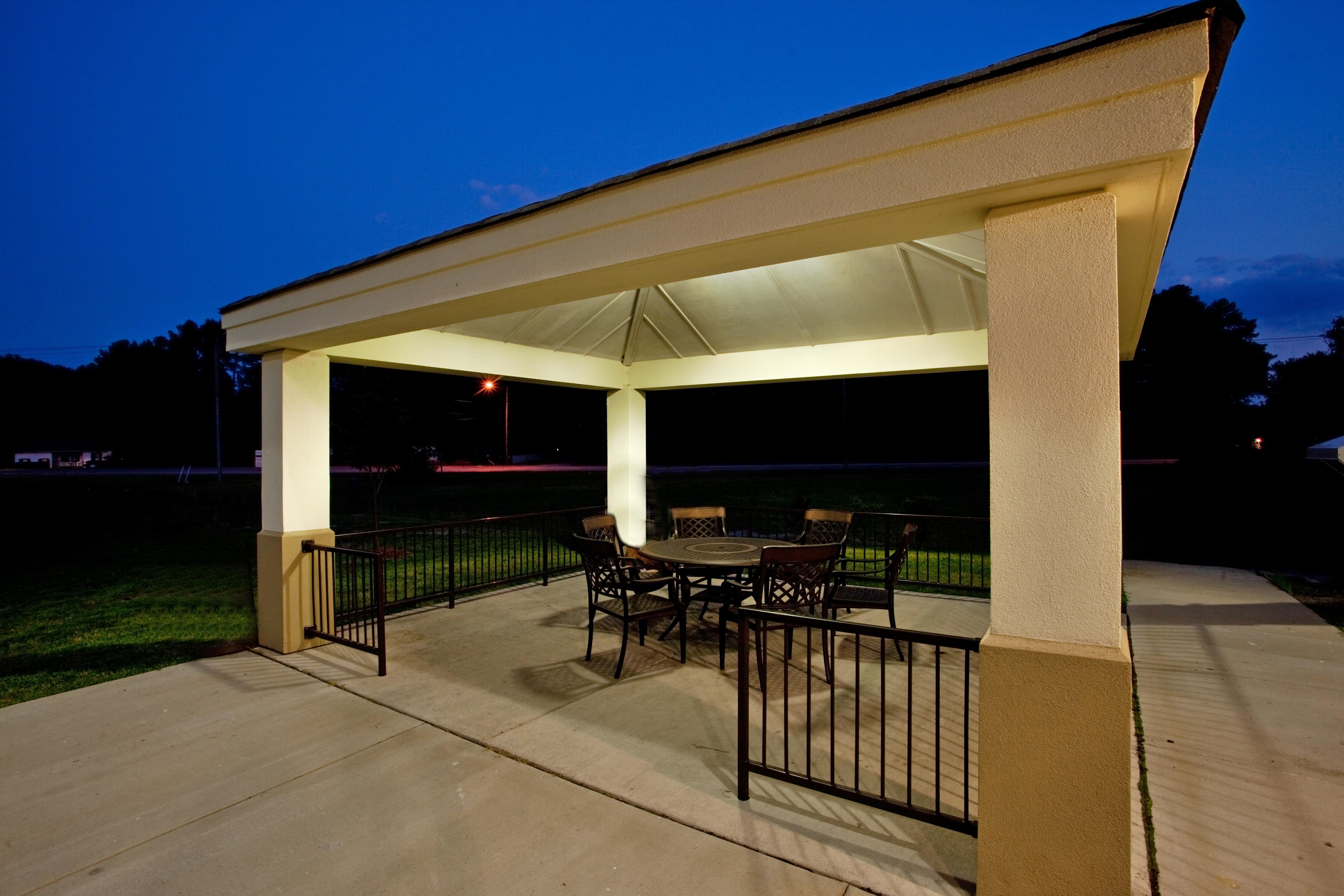 Candlewood Suites Chesapeake-Suffolk By Ihg Экстерьер фото