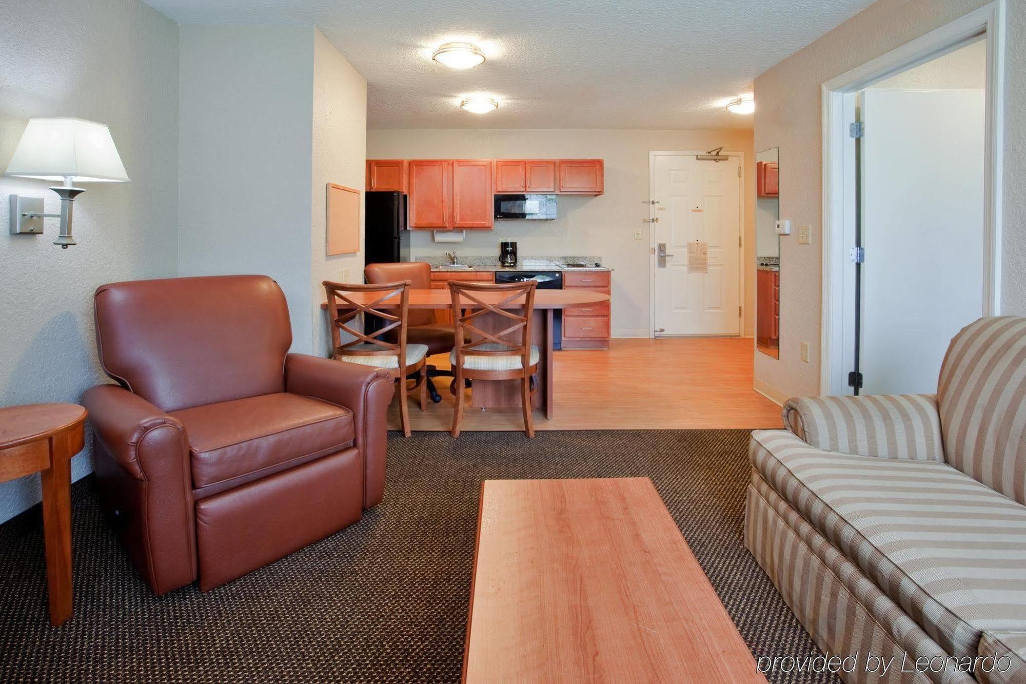 Candlewood Suites Chesapeake-Suffolk By Ihg Экстерьер фото