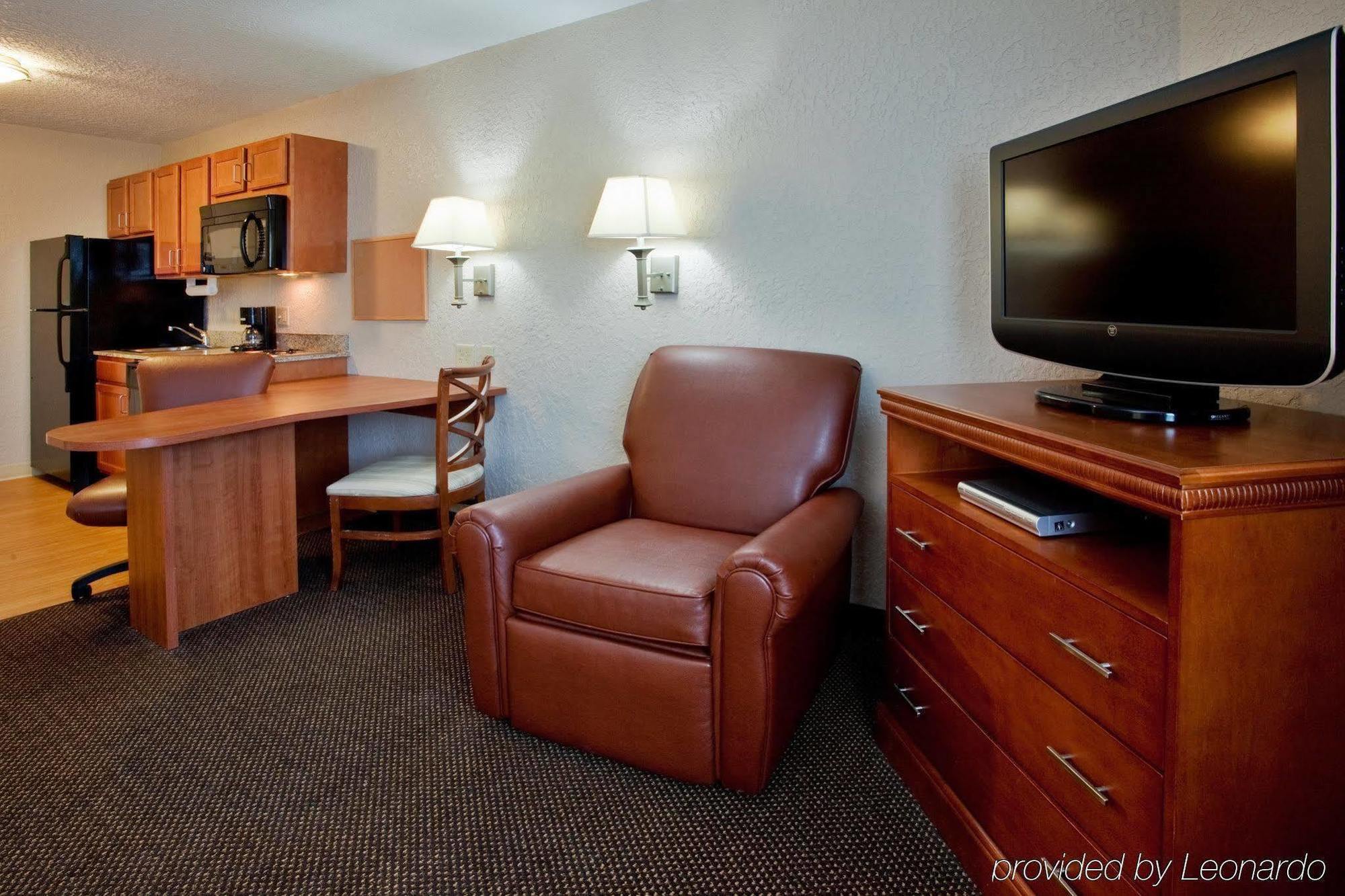 Candlewood Suites Chesapeake-Suffolk By Ihg Экстерьер фото